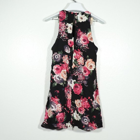 NWOT  Lulu's lovely black floral dress size XS - Picture 9 of 10